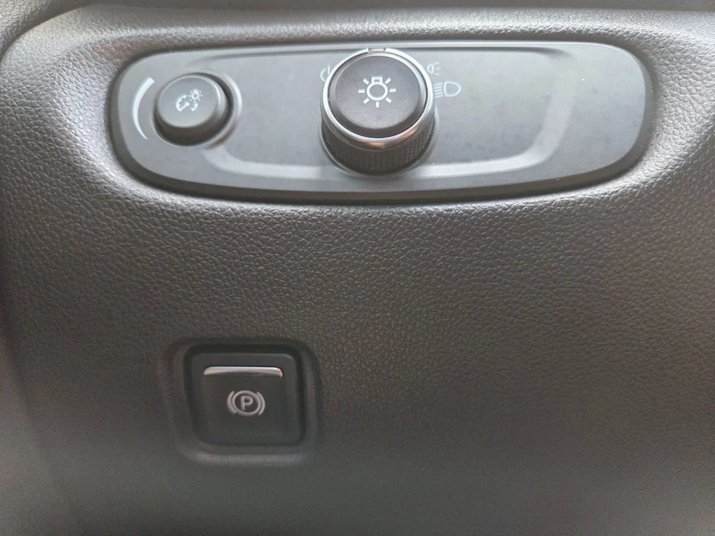 Used 2019 Silver Chevrolet Base image 11