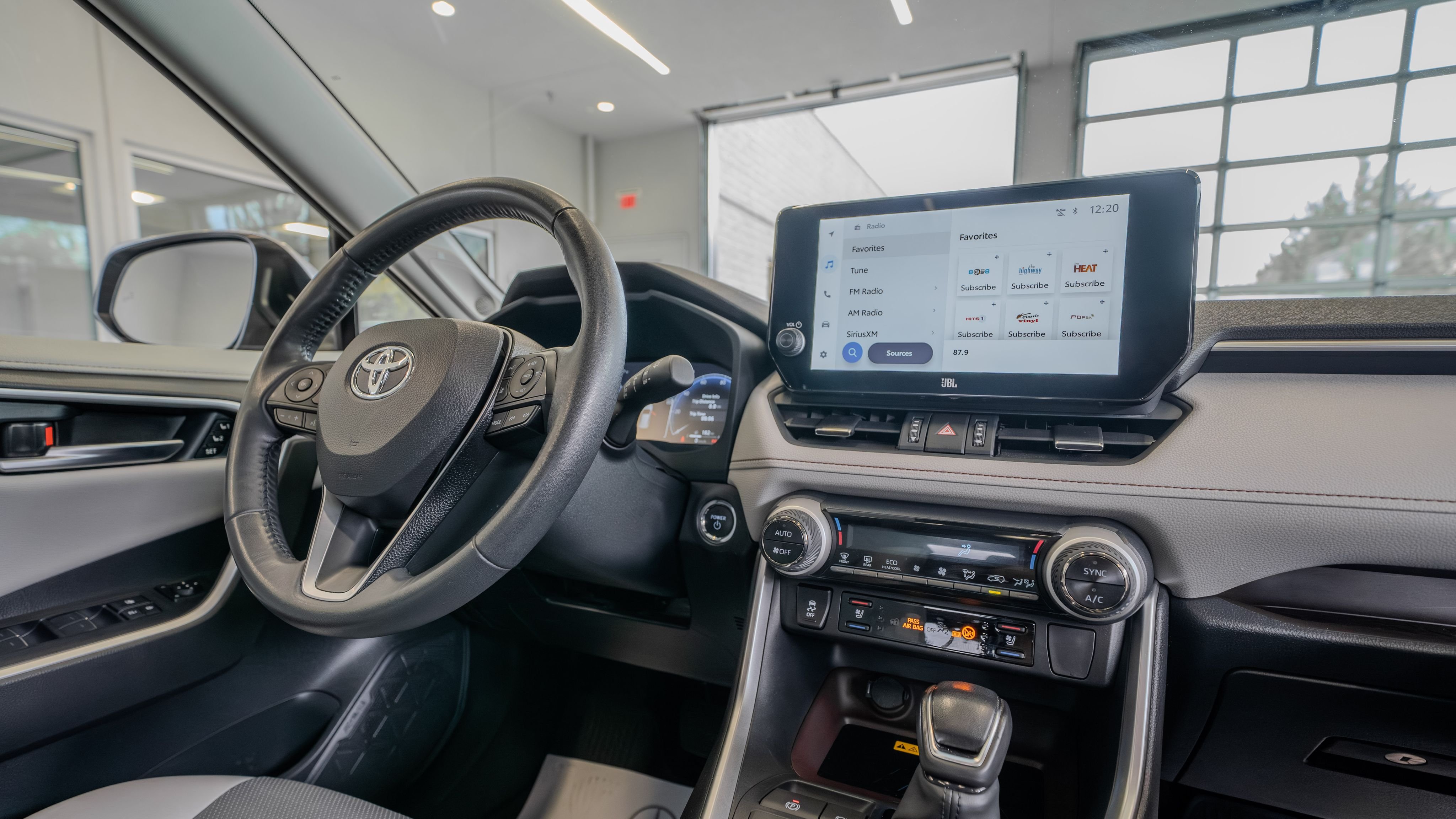 Used 2024 Silver Sky Metallic Toyota Limited image 19