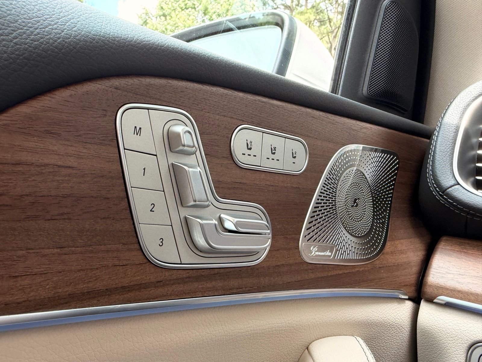 New 2026 Polar White Mercedes-Benz GLS 450 image 24