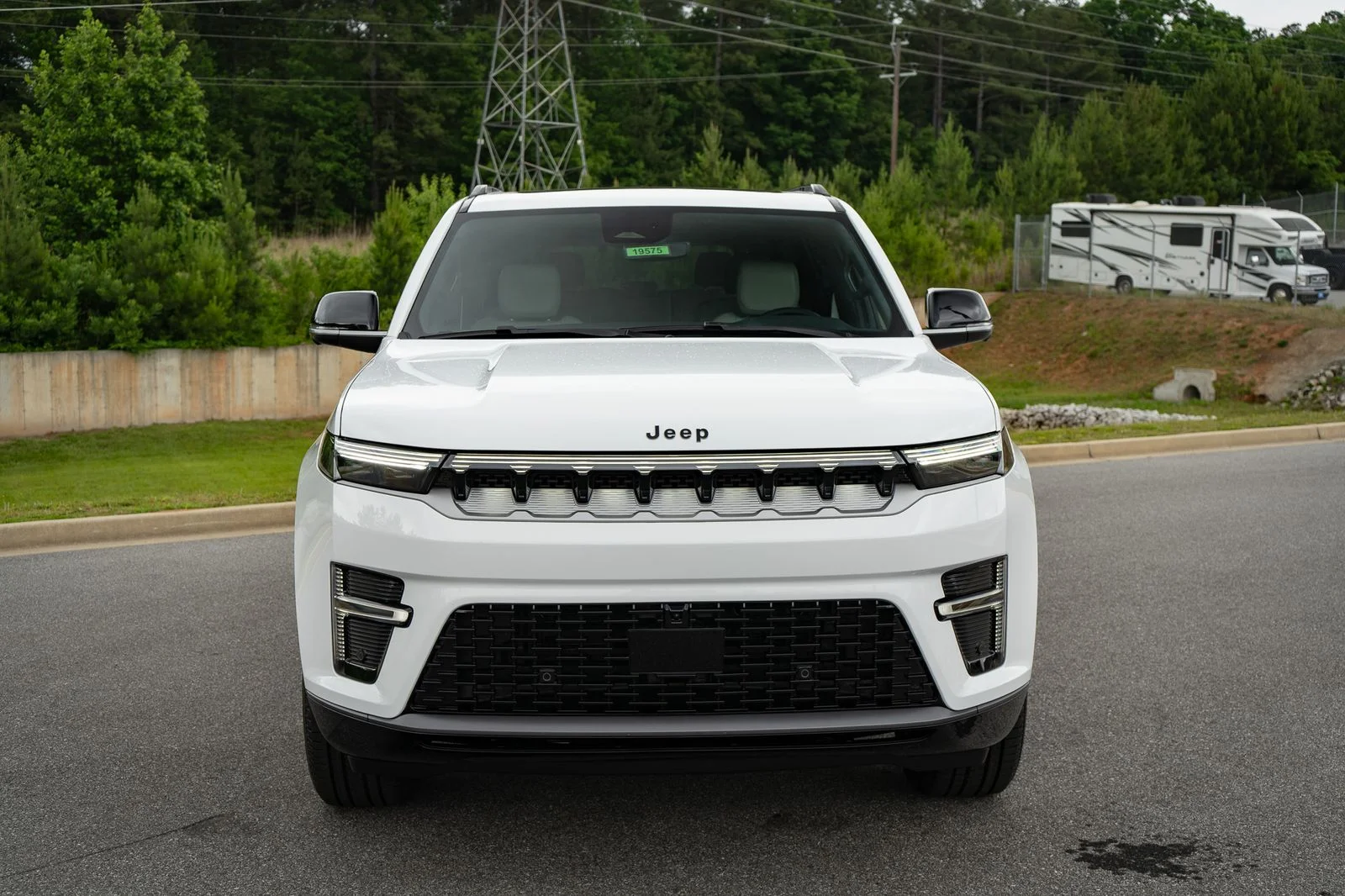 New 2026 Bright White Clear-Coat Exterior Paint Jeep  image 2