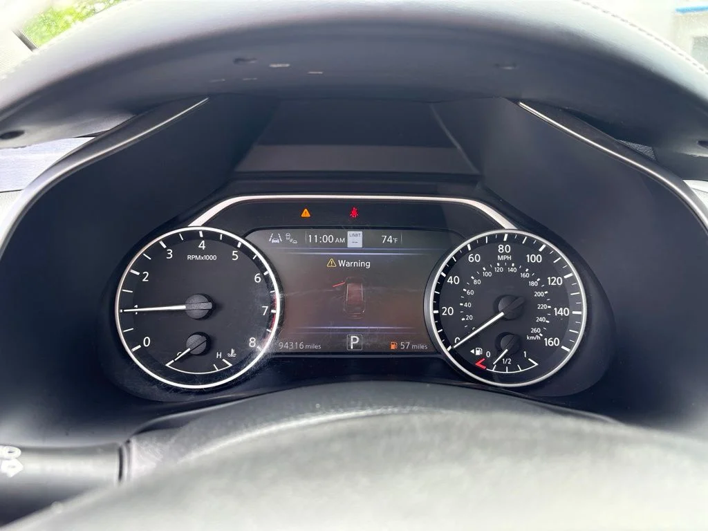 Used 2020 Cayenne Red Metallic Nissan SL image 17