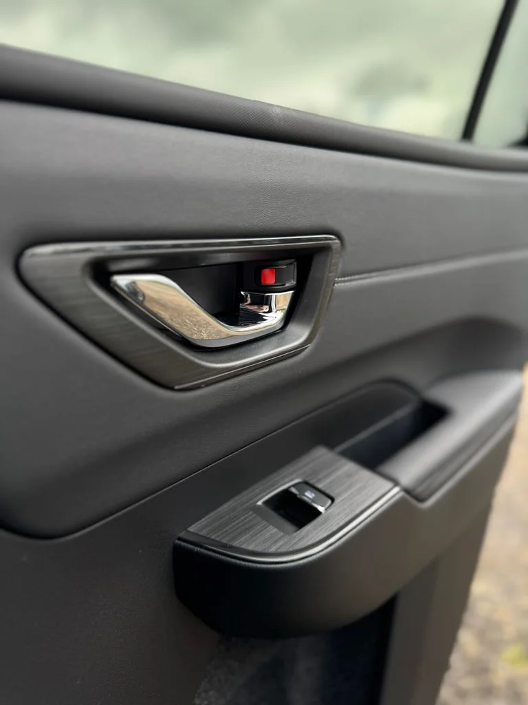 New 2026 ICE SILVER METALLIC Subaru Touring XT image 90