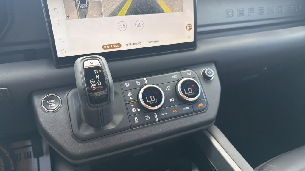 Used 2025 Gray Land Rover S image 24
