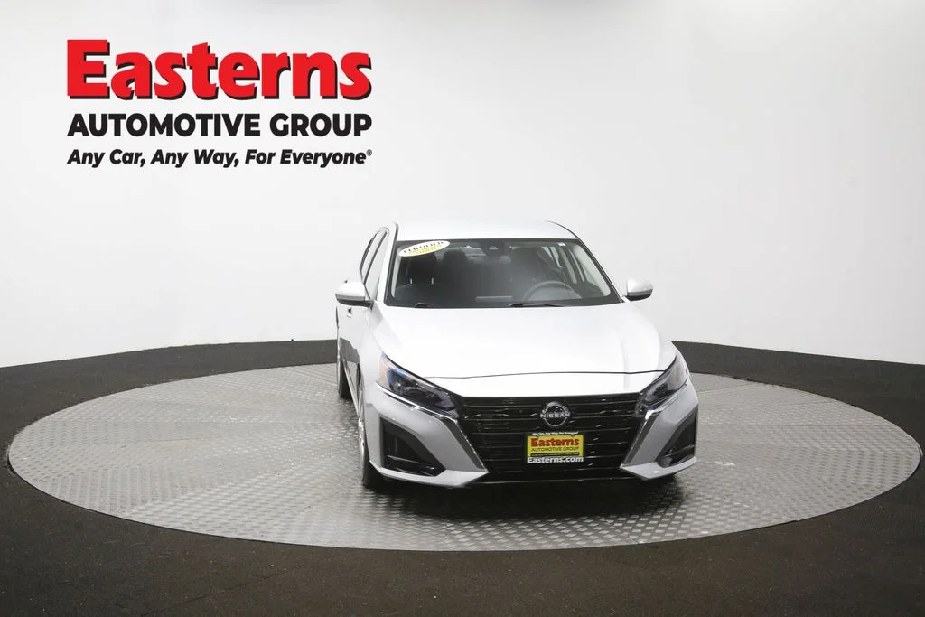Used 2023 Silver Nissan 2.5 S image 50