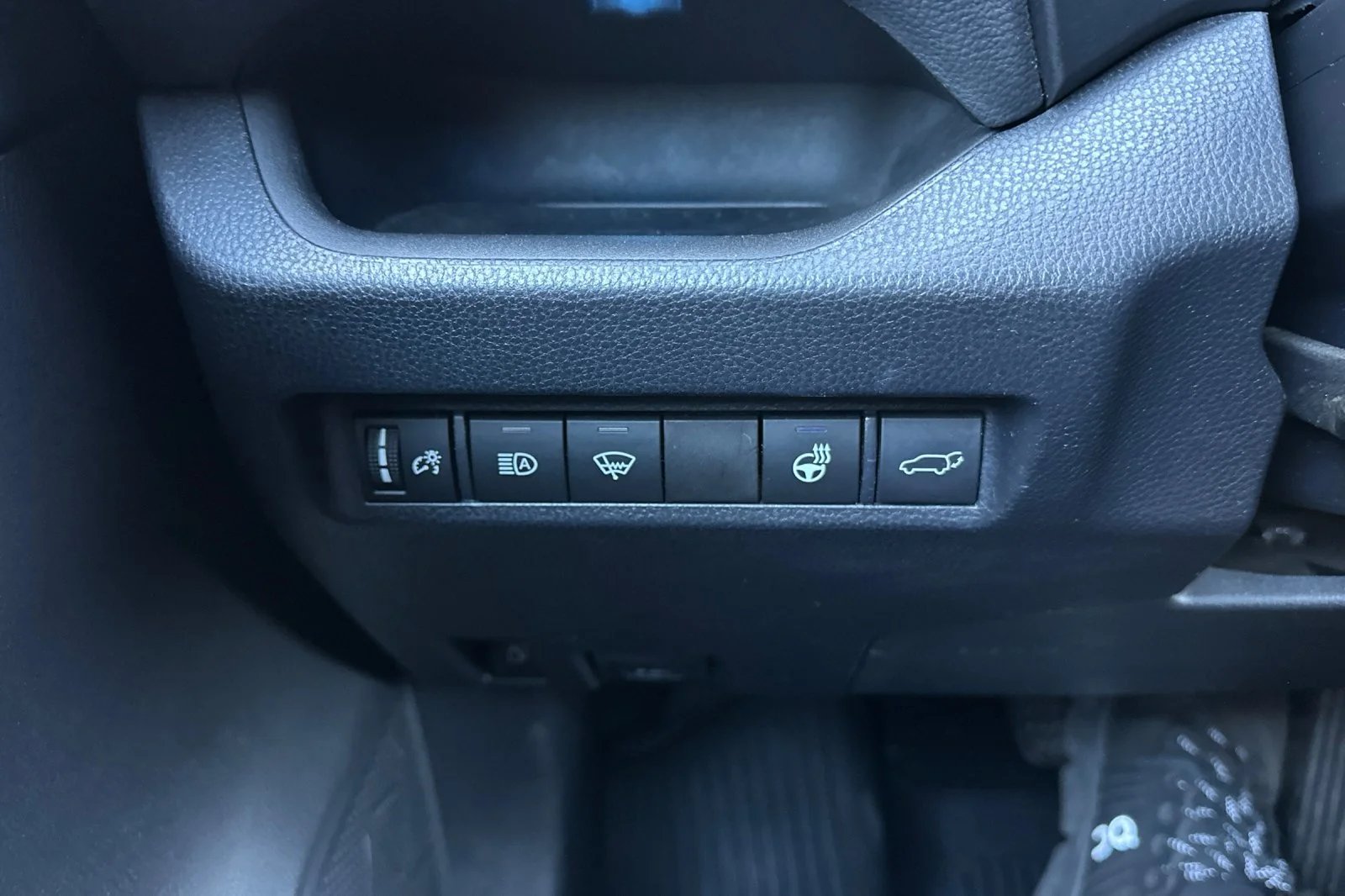 Certified Used 2020 White Toyota XSE image 29