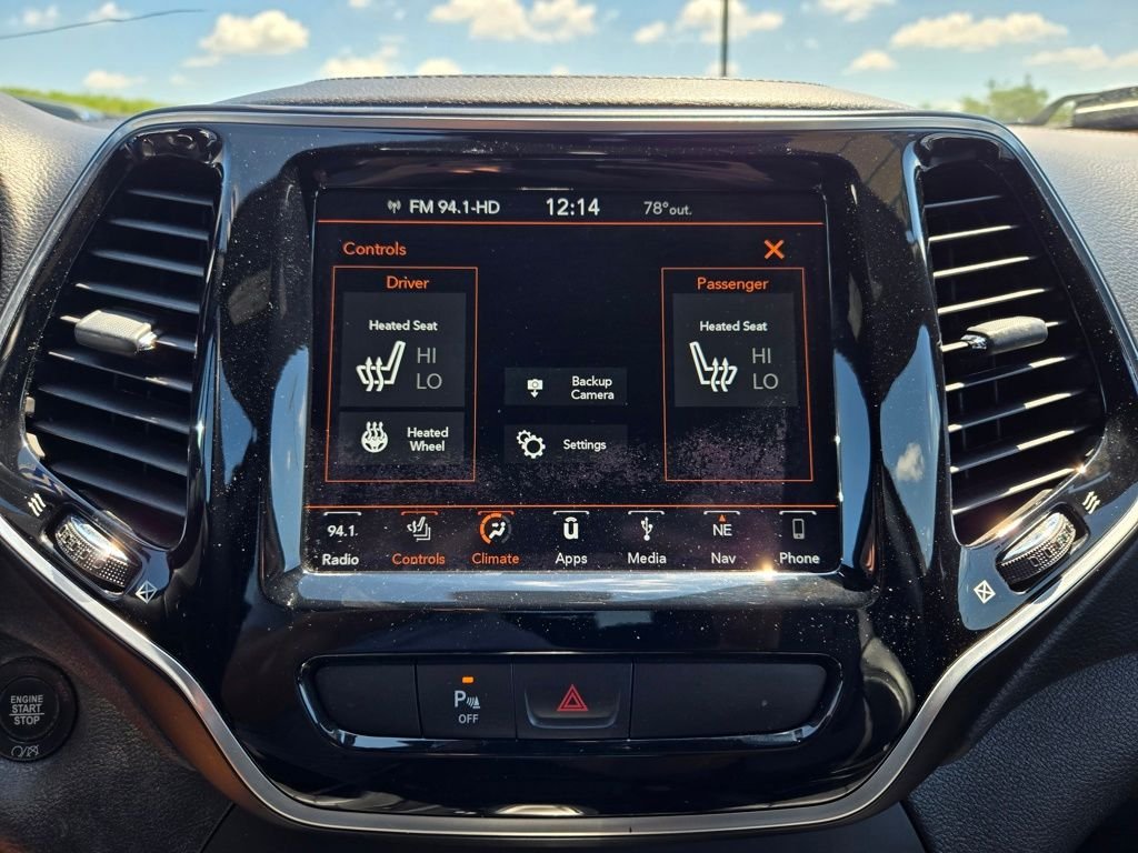 Used 2019 Red Jeep Limited image 25