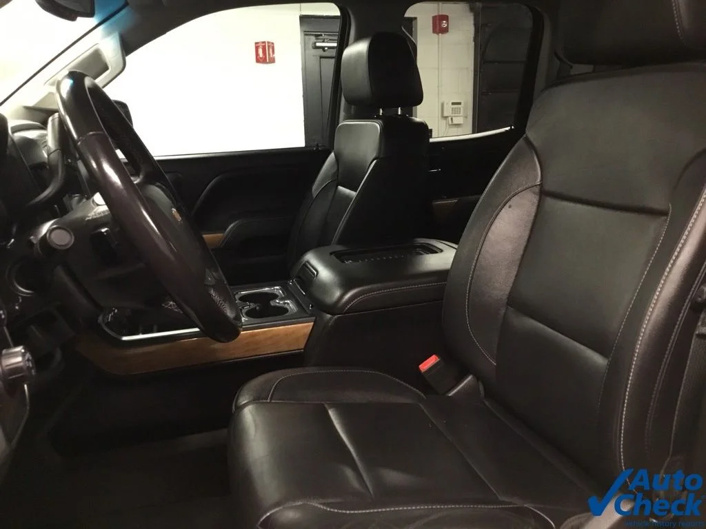 Used 2018 Gray Chevrolet LTZ image 30