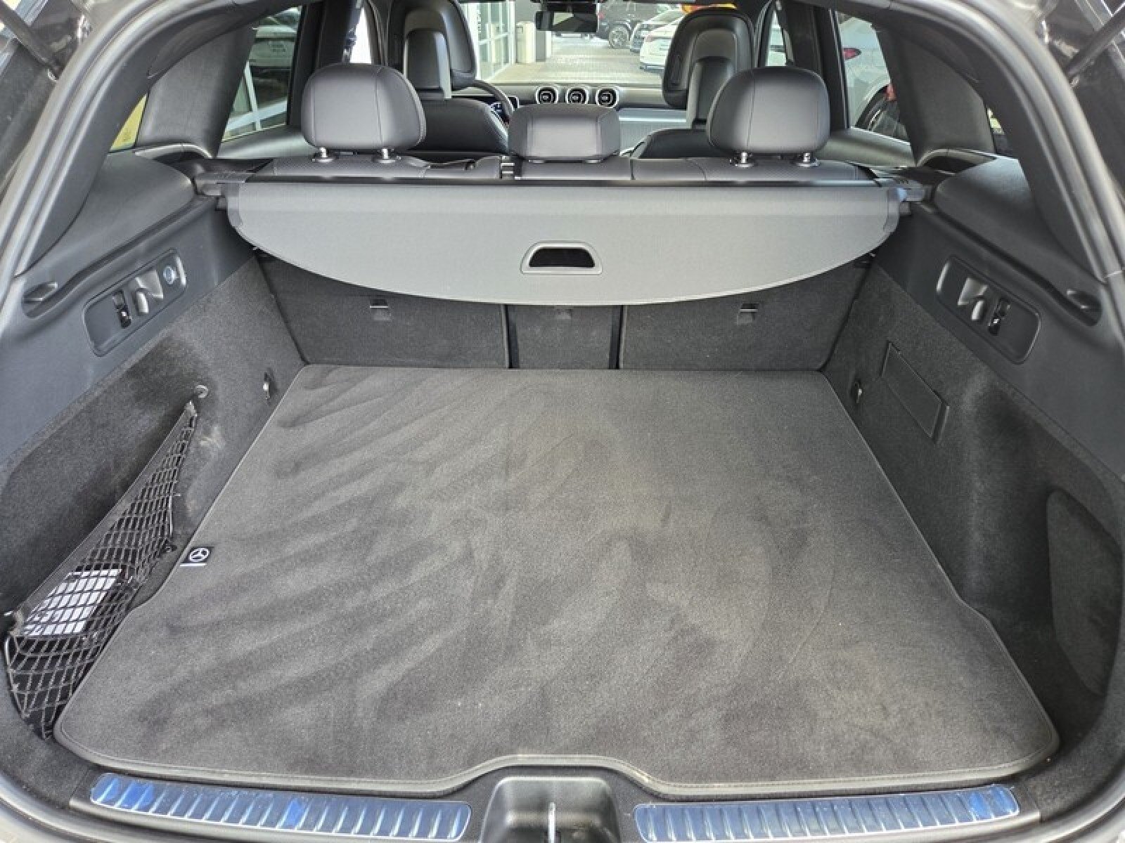 Certified Used 2026 Graphite Grey Metallic Mercedes-Benz GLC 300 image 17