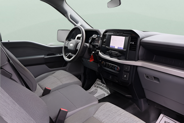 Used 2023 Silver Ford XL image 22