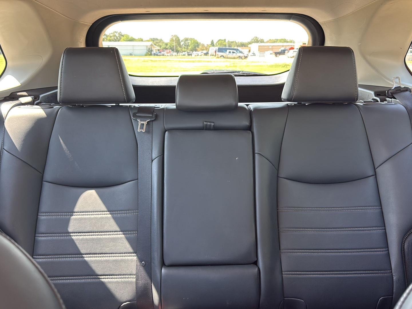 Used 2020 Ruby Flare Pearl Toyota XLE Premium image 27