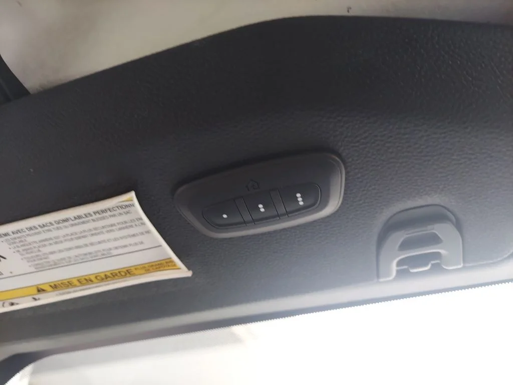 Used 2018 Silver Jeep Unlimited Sport S image 31