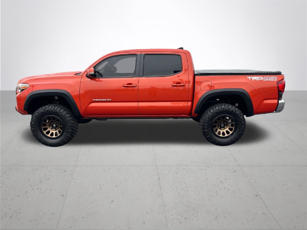 Used 2018 Red Toyota TRD Off-Road image 10