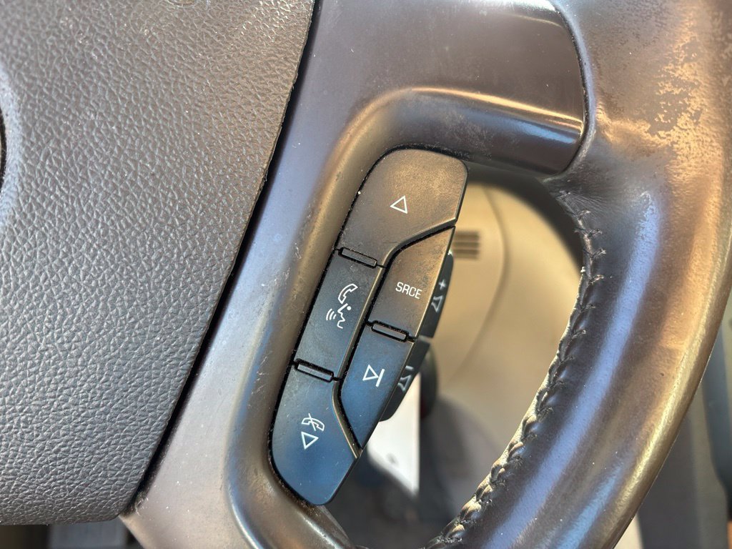 Used 2011  Buick CXL image 20