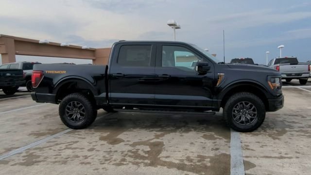 New 2026 Agate Black Metallic Ford Tremor® image 99