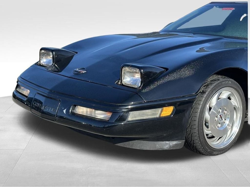 Used 1995  Chevrolet Base image 8
