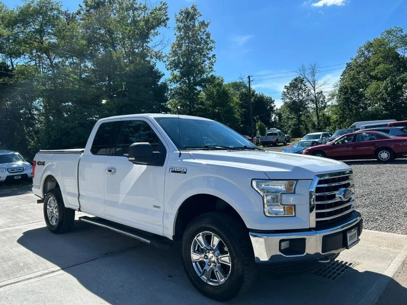 Used 2015 White Ford XLT Pickup 4D 6 1/2 ft image 13