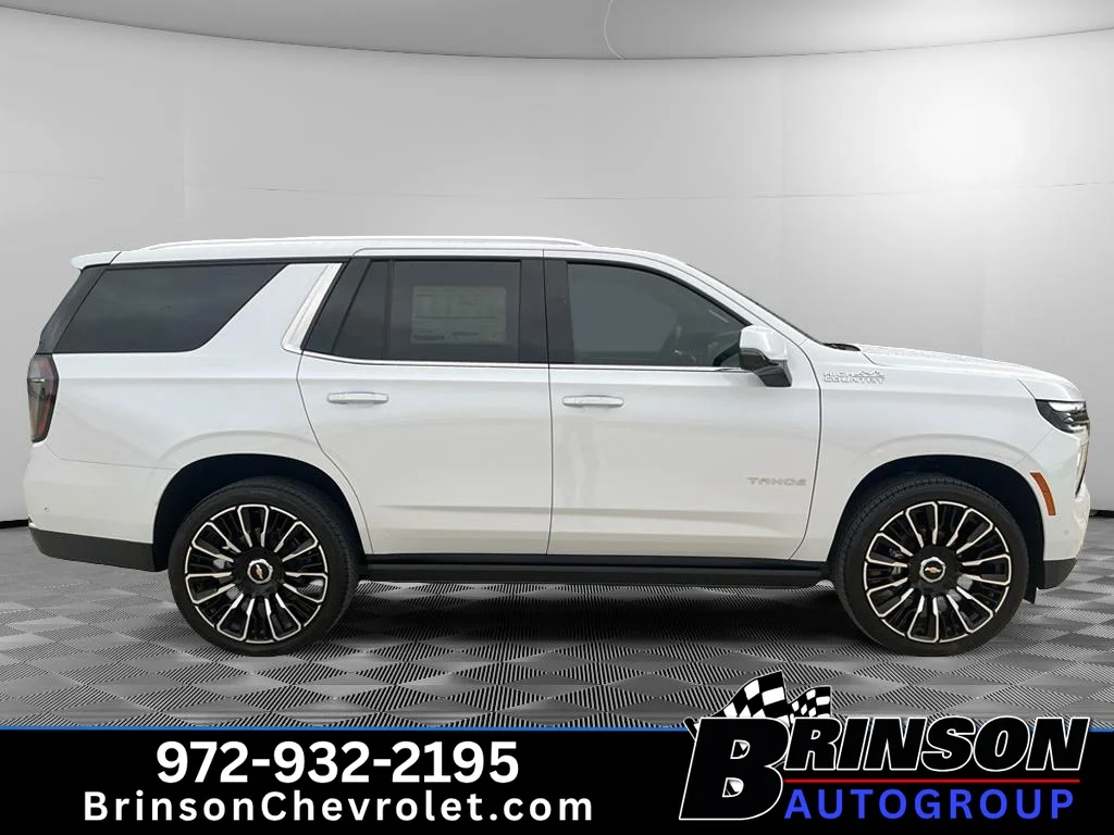 New 2026 Polar White Tricoat Chevrolet High Country image 4