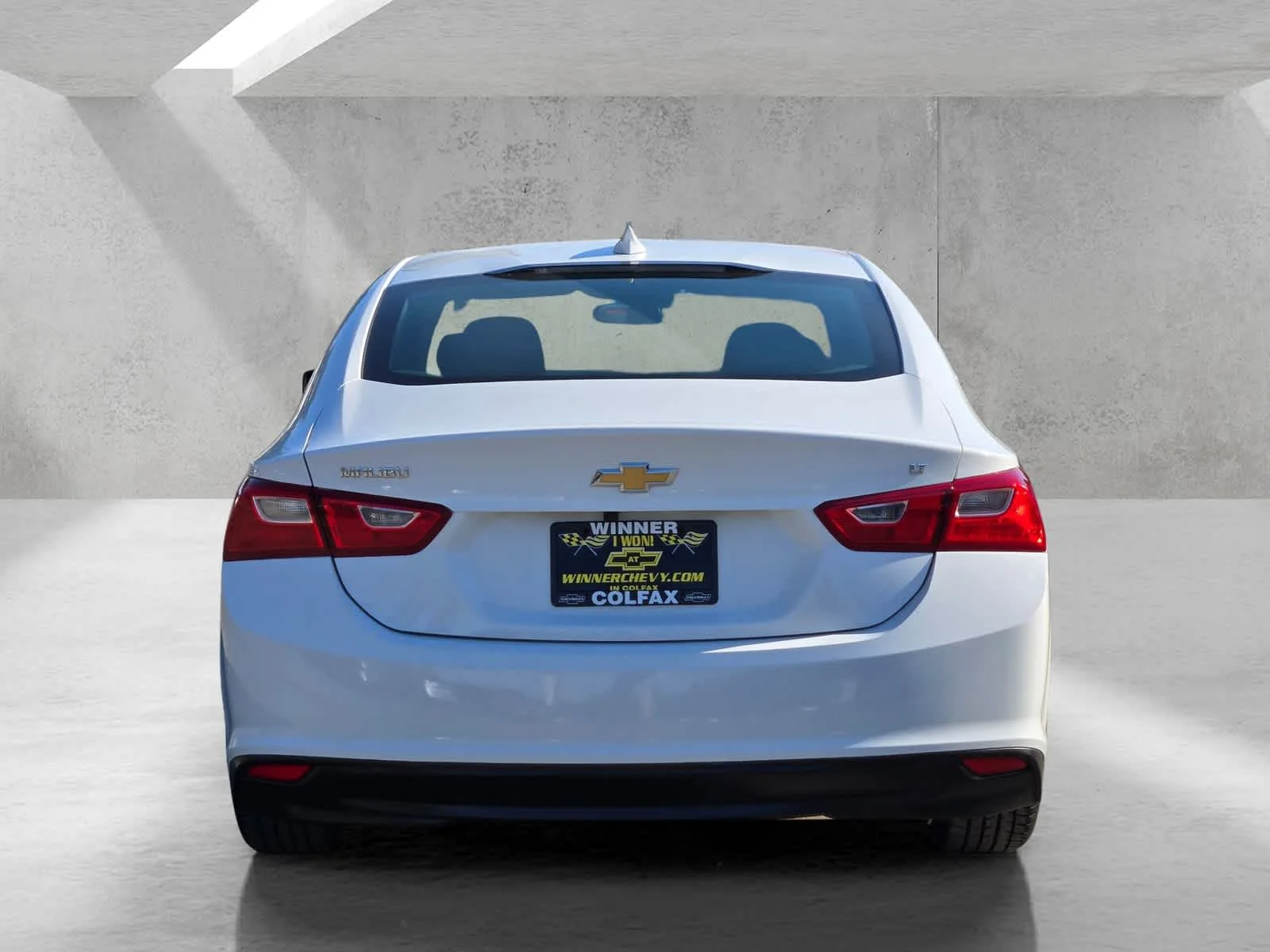 Used 2023 Summit White Chevrolet LT image 5