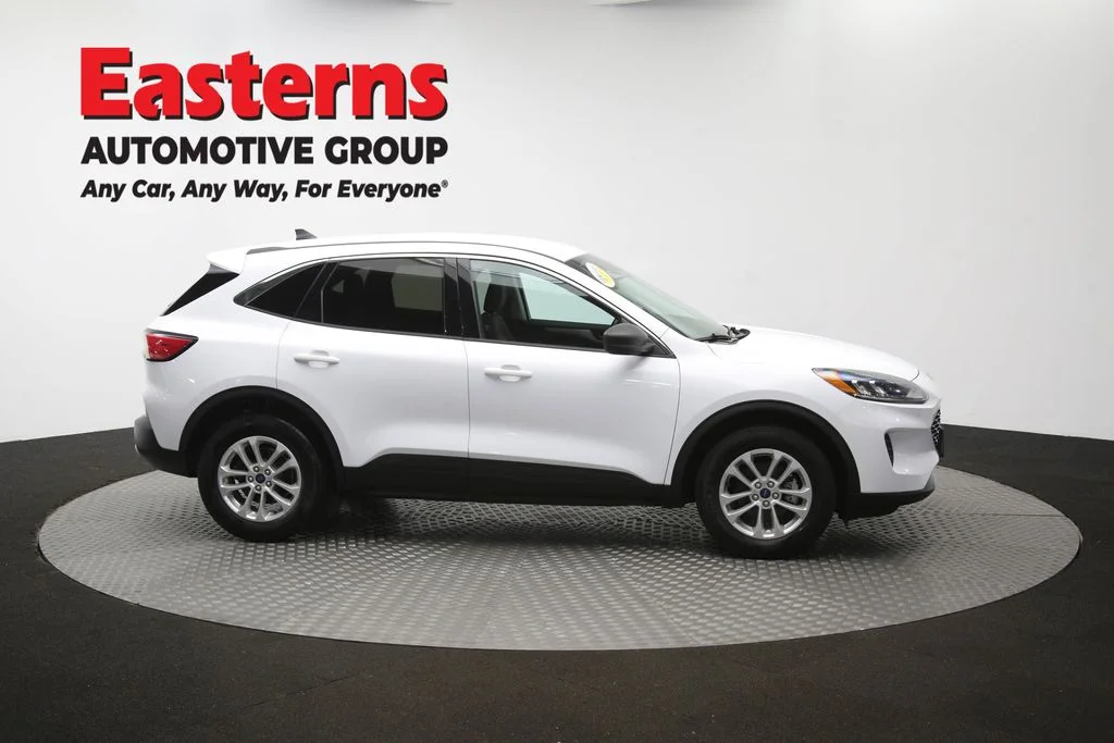 Used 2022 White Ford SE image 46