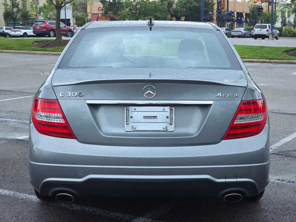 Used 2013  Mercedes-Benz C 300 image 13