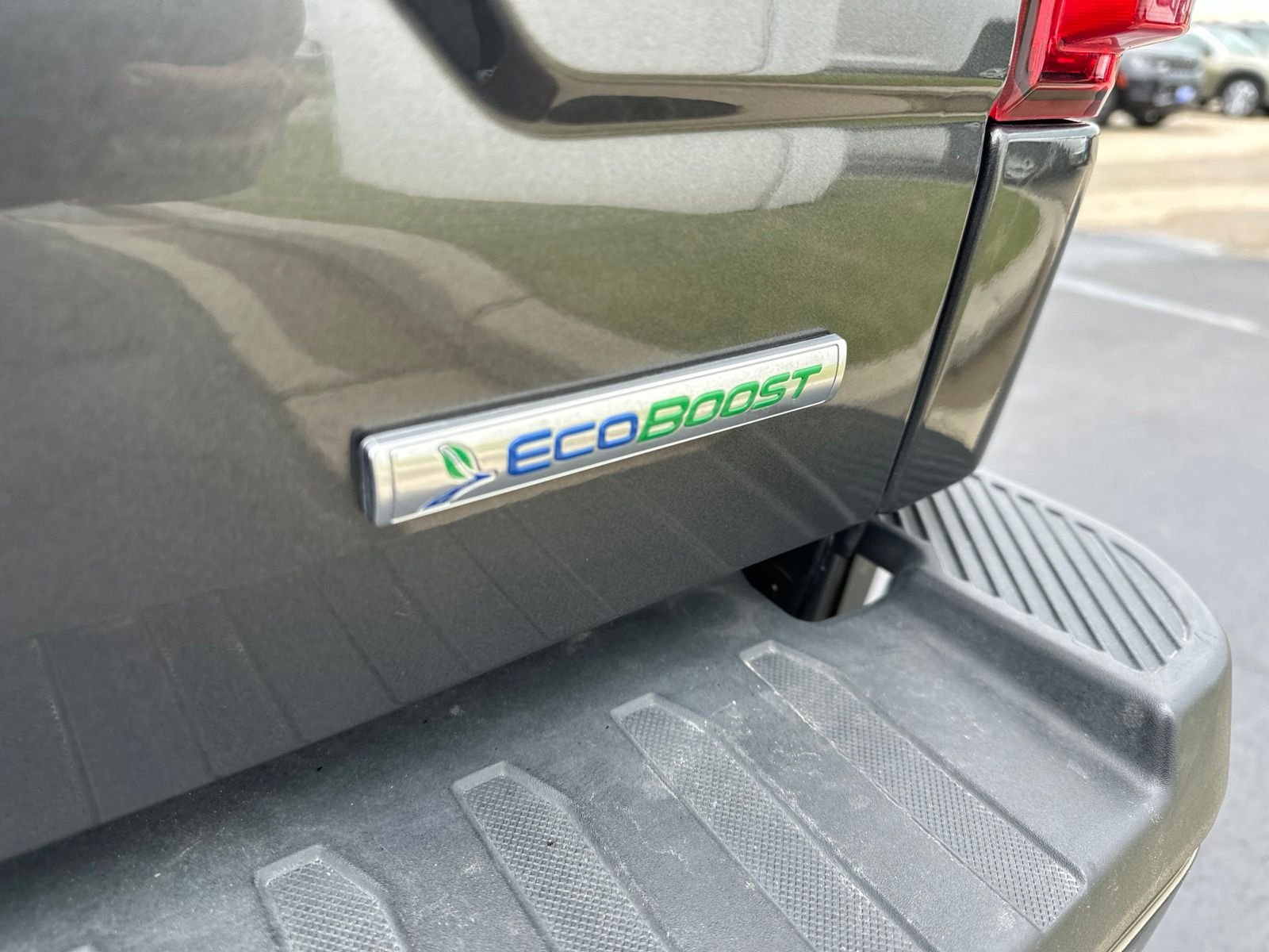 Used 2019 Gray Ford Lariat image 6