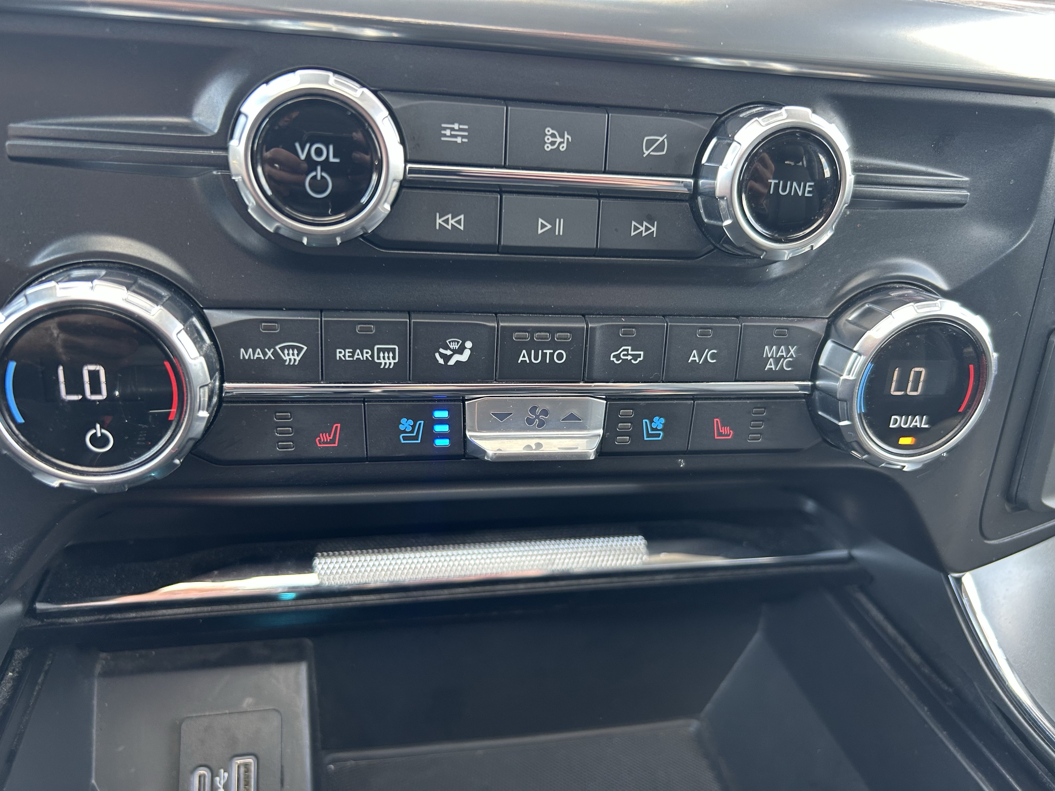 Used 2021 Red Ford LARIAT image 36
