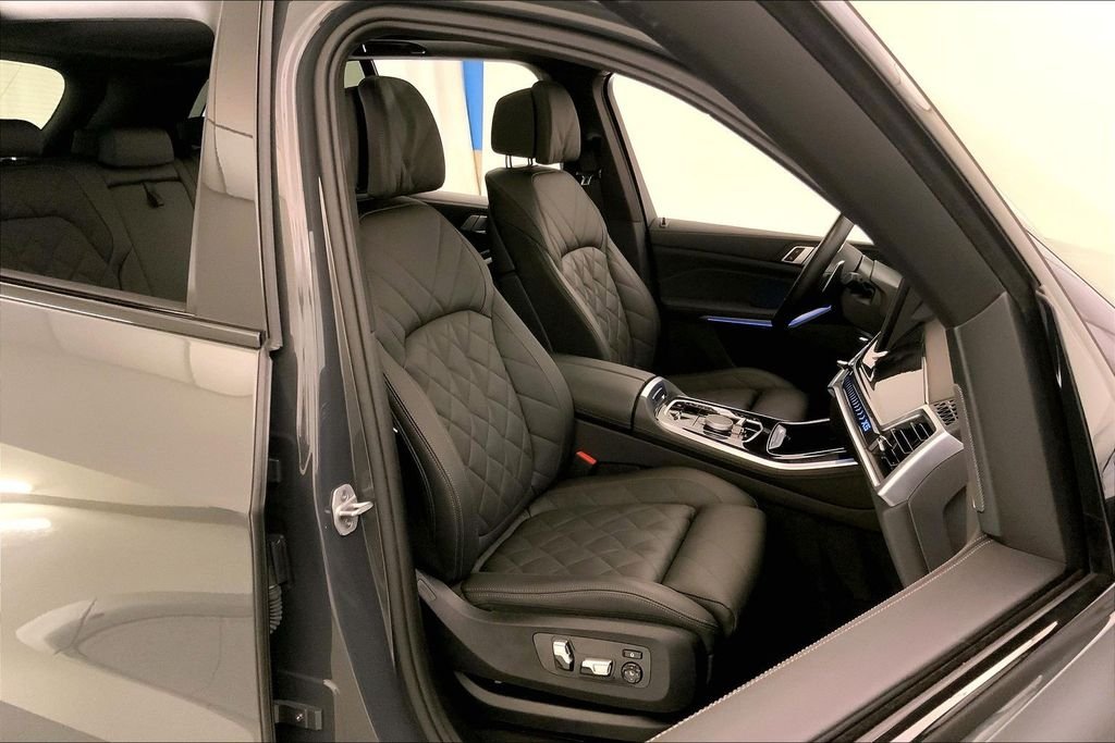 Used 2024 Dravit Grey Metallic BMW  image 6