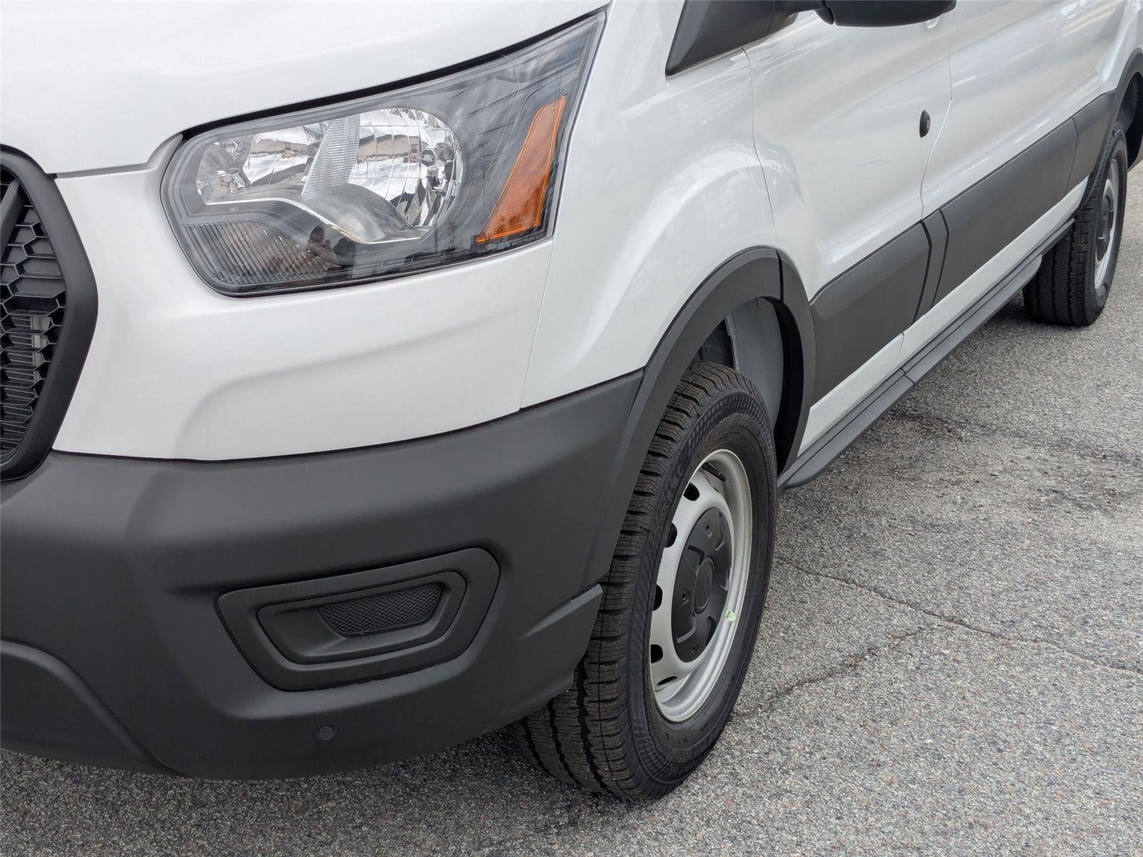 New 2026 Oxford White Ford Cargo Van image 9