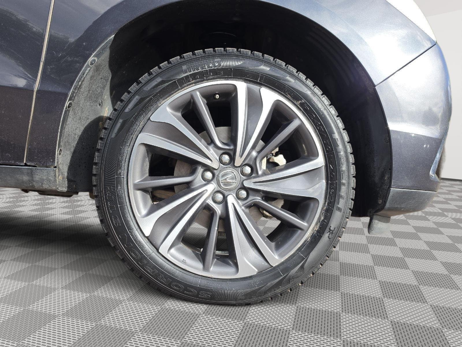 Used 2019 Gunmetal Metallic Acura w/Tech image 11