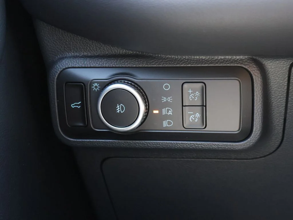 New 2026 Star White Metallic Tri-Coat Ford Tremor® image 33