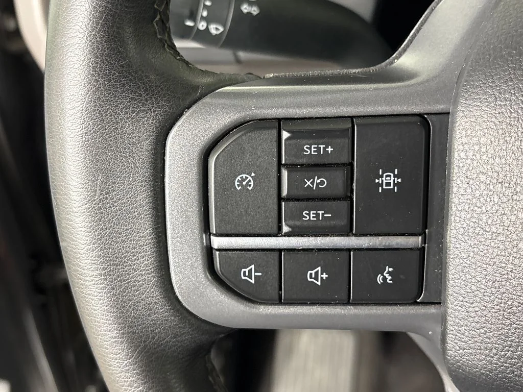 Certified Used 2025 Gray Ford XLT image 19