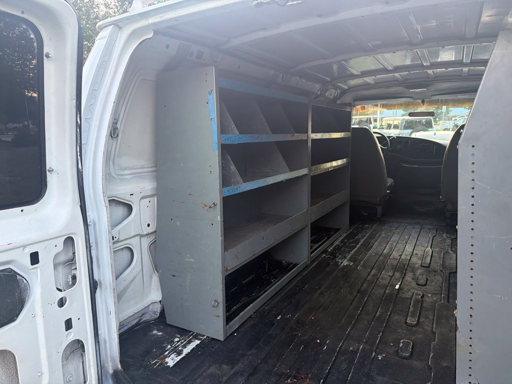 Used 1997 White Ford  image 14