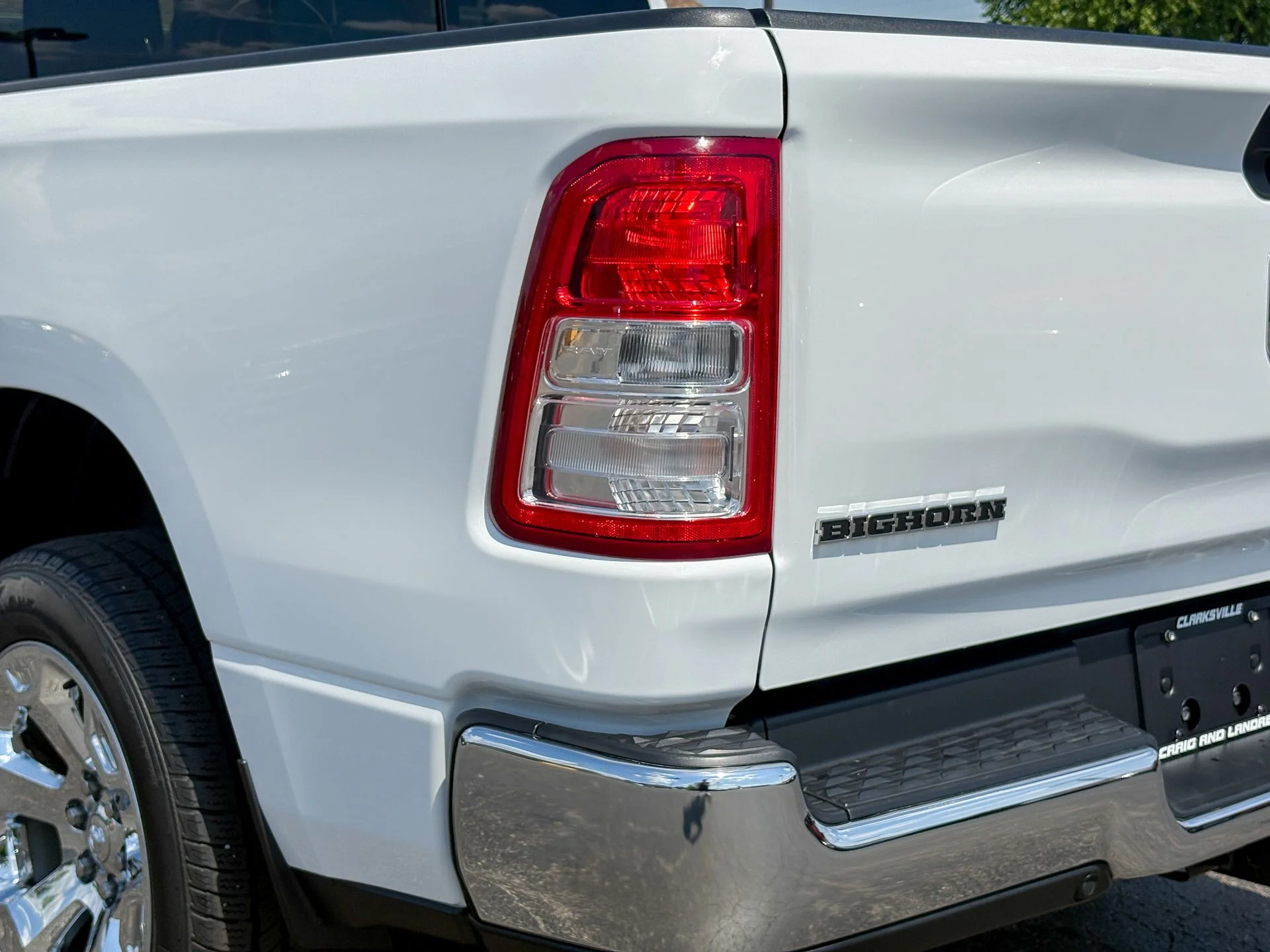 Used 2023 White Ram Big Horn/Lone Star image 13