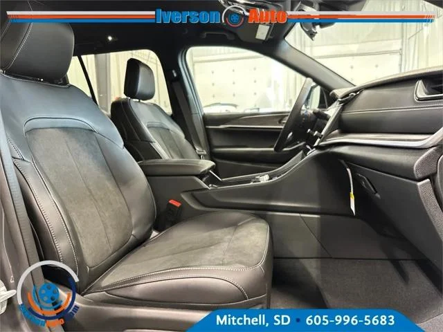 2026 Jeep Grand Cherokee Laredo - Photo 30