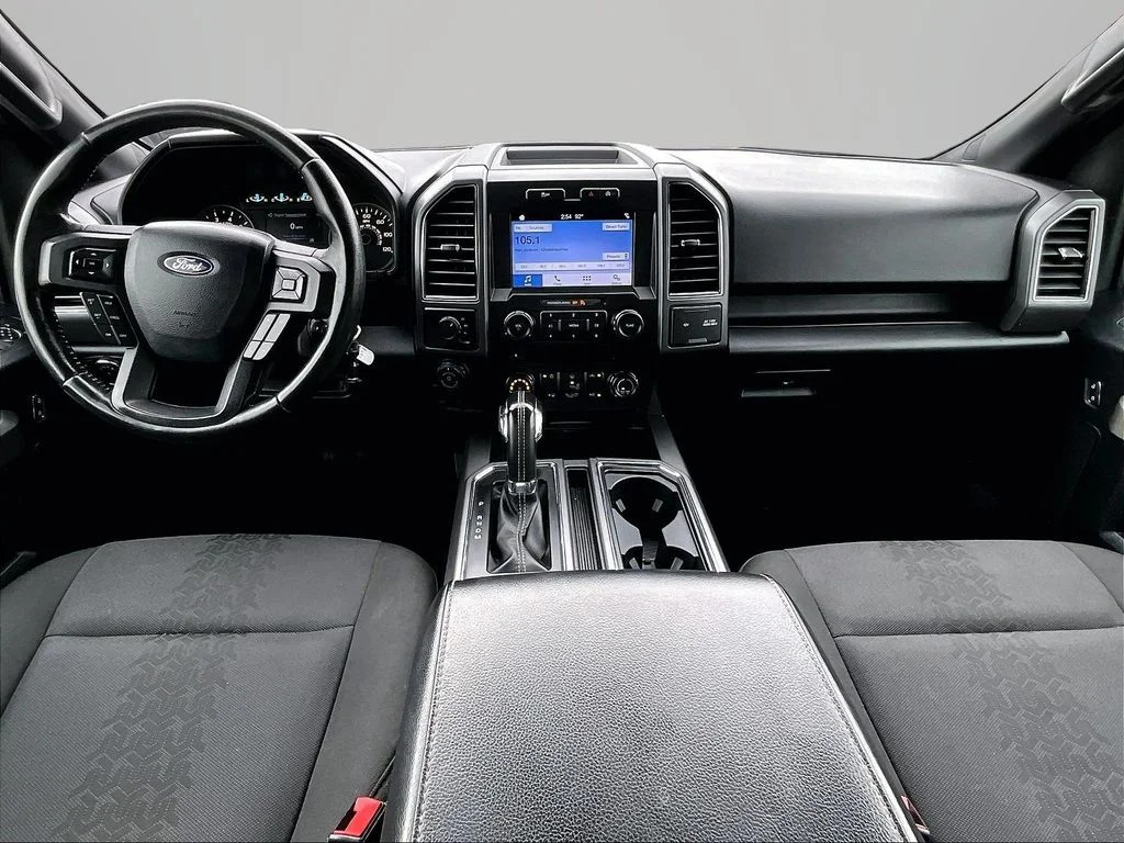 Used 2018 Black Ford XLT image 17