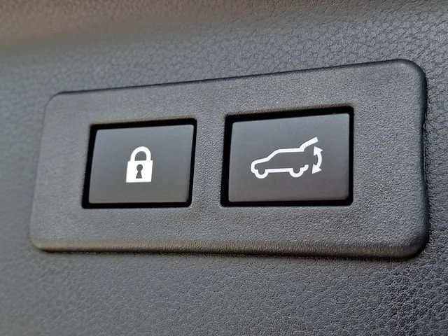 Used 2026 White Subaru Premium image 31