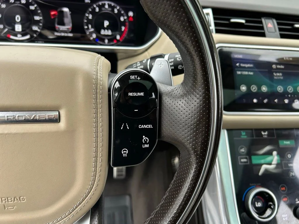 Used 2021 White Land Rover HSE Silver Edition image 20