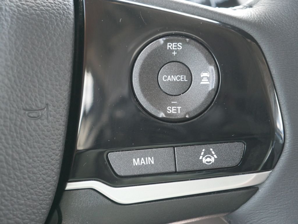 Used 2022 White Honda Touring image 32