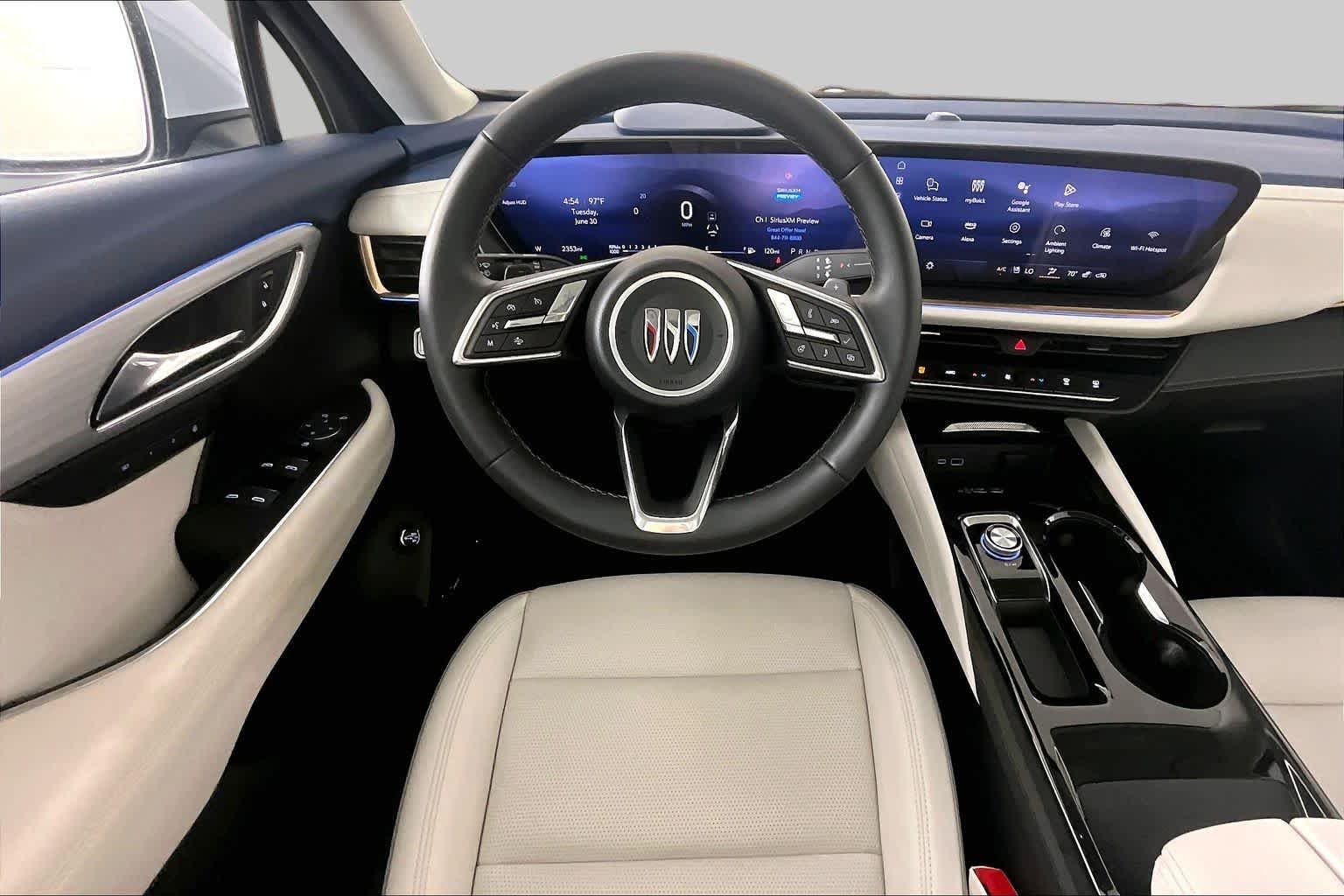 Used 2025 Iridescent White Tricoat Buick Avenir image 6