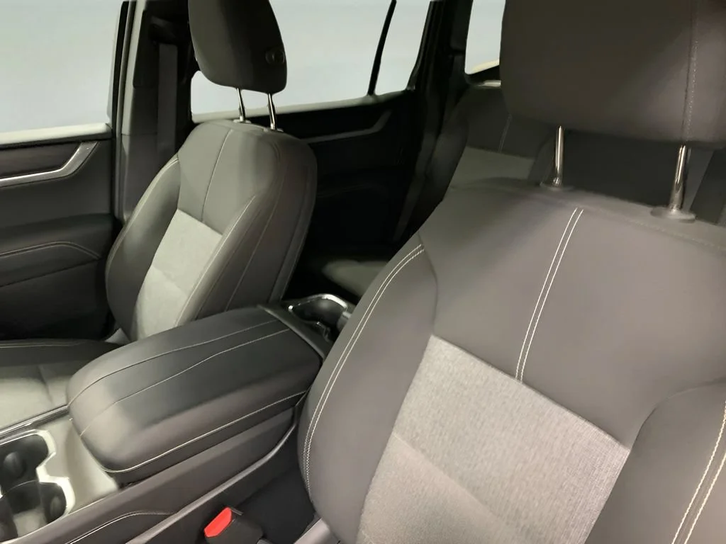 2025 GMC Acadia Elevation - Photo 24