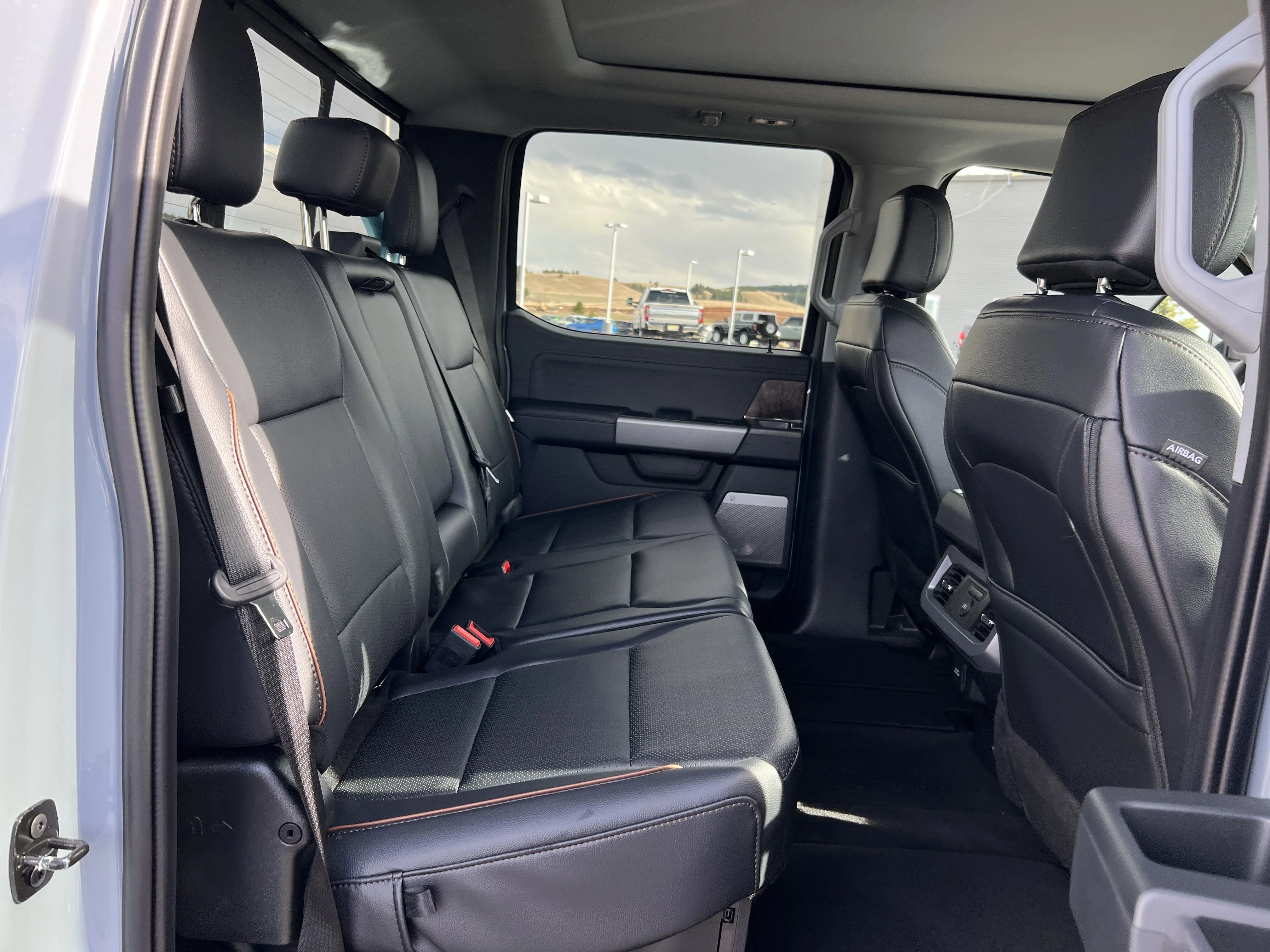 2025 Ford F-350 Super Duty Lariat - Photo 23