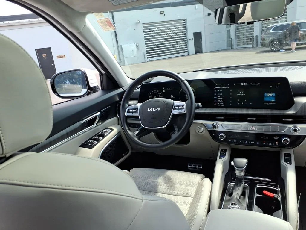 Used 2023 White Kia SX-Prestige image 14