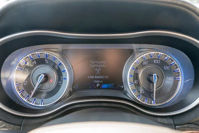 Used 2018 White Chrysler Limited image 23