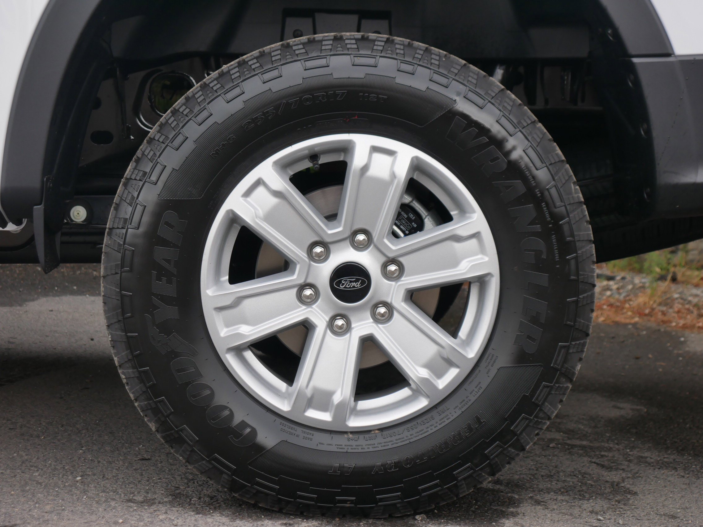 New 2025 Oxford White Ford XL image 17