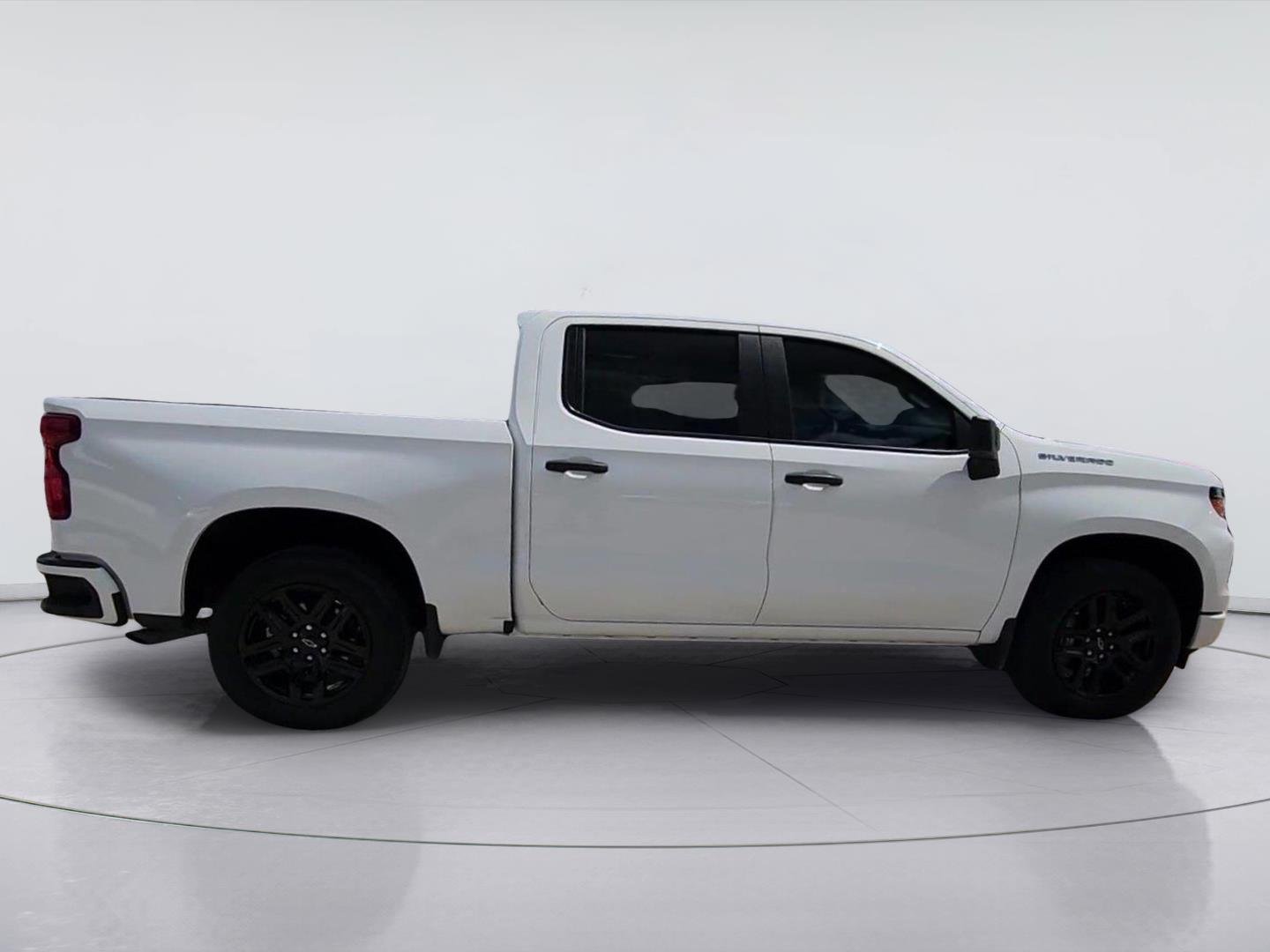 2024 Chevrolet Silverado 1500 photo 9 of 32