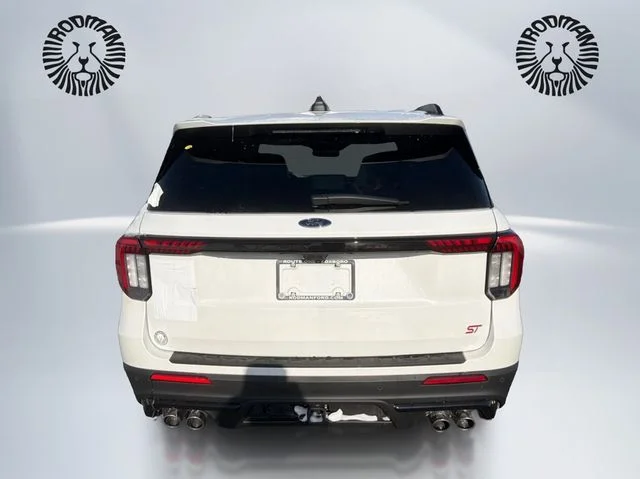 New 2026 Star White Metallic Tri-Coat Ford ST image 7