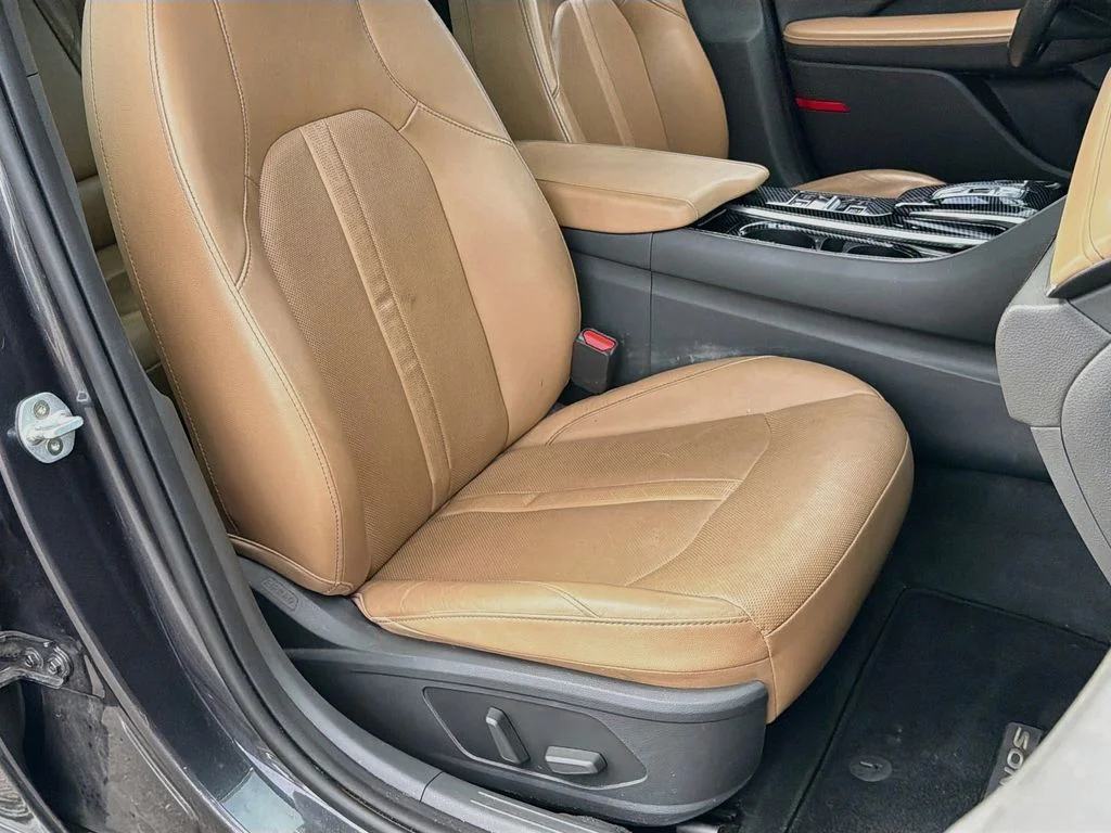 Used 2020 Gray Hyundai Limited image 22
