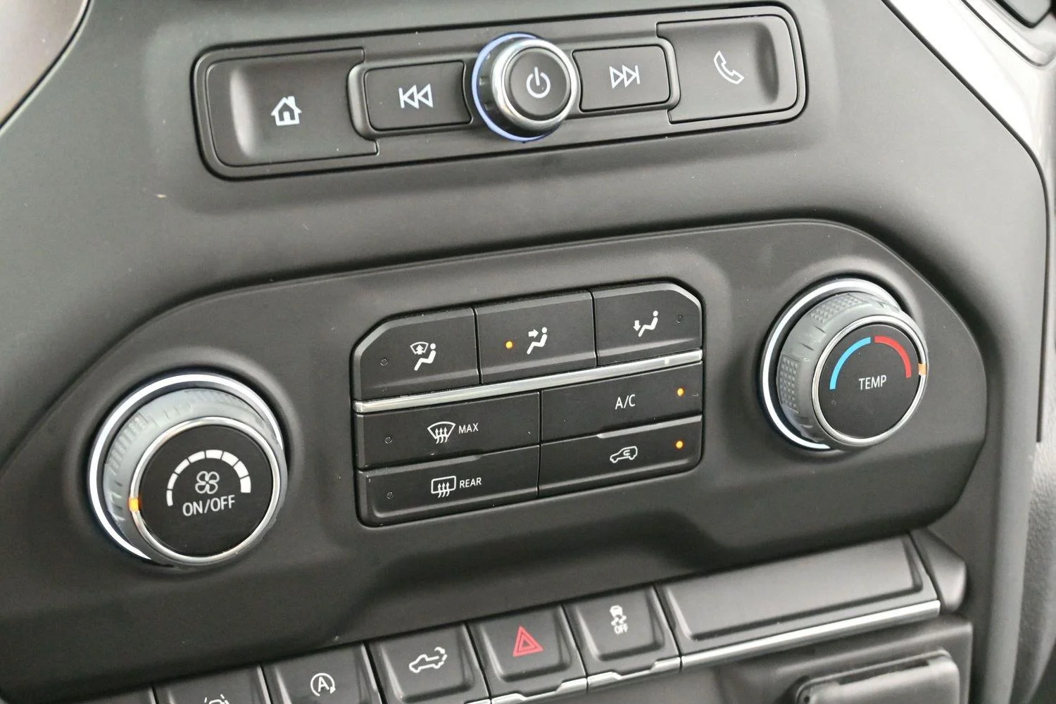 Used 2024 Slate Gray Metallic Chevrolet Custom image 21