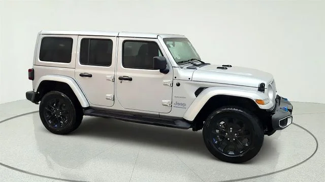 Used 2023 Silver Jeep Sahara 4xe image 25