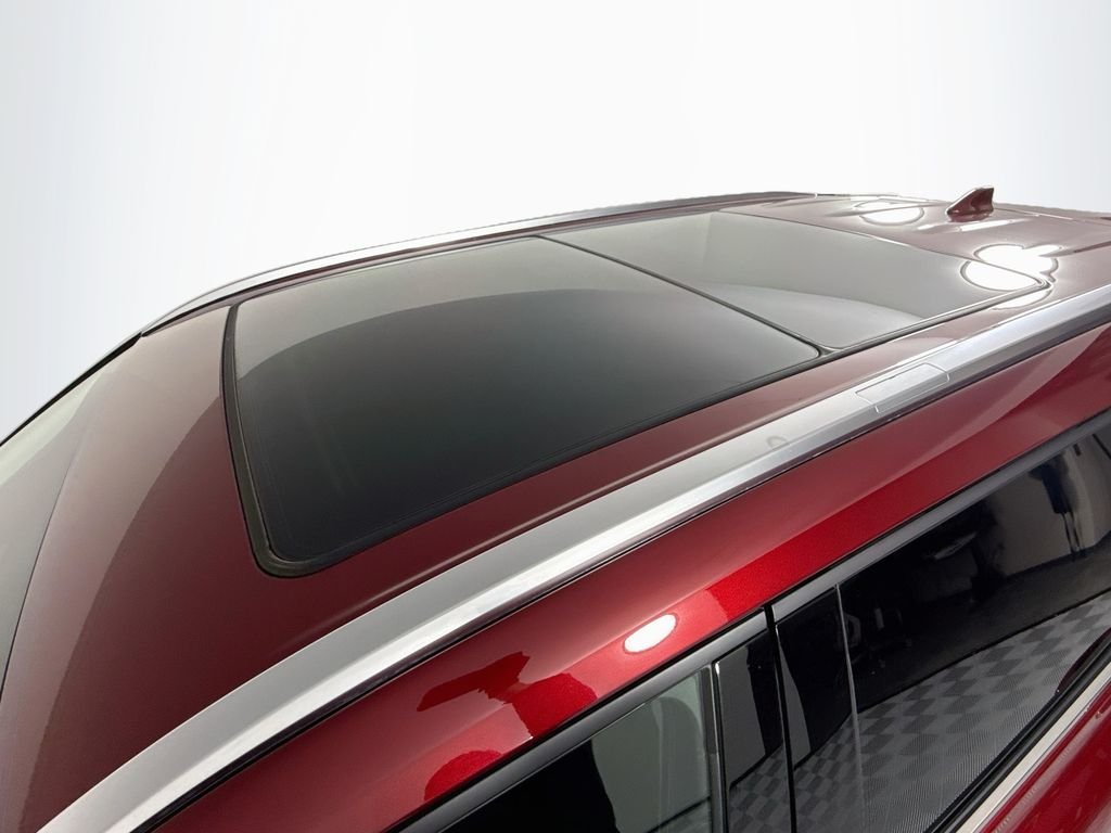 Used 2022 Red Toyota Platinum image 23